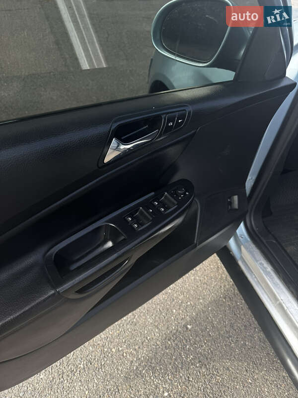 Седан Volkswagen Passat 2005 в Знаменке фото 9 Седан Volkswagen Passat 2005 в Знаменке