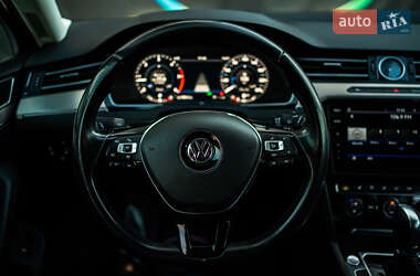 Универсал Volkswagen Passat 2019 в 