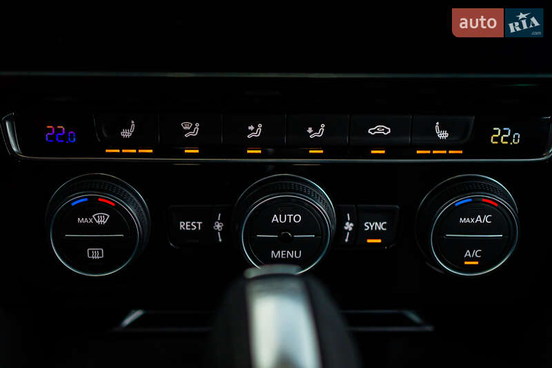 Универсал Volkswagen Passat 2019 в Луцке