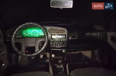 Универсал Volkswagen Passat 1990 в 