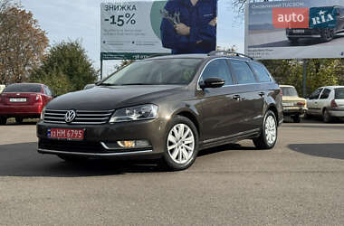 Универсал Volkswagen Passat 2012 в Луцке