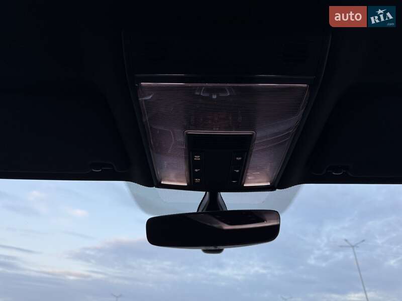 Седан Volkswagen Passat 2018 в Чернівцях