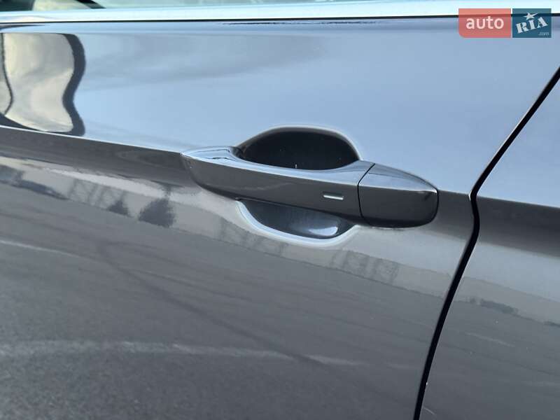 Седан Volkswagen Passat 2018 в Чернівцях