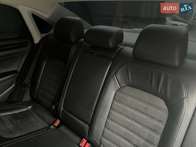 Седан Volkswagen Passat 2015 в Киеве фото 15 Седан Volkswagen Passat 2015 в Киеве