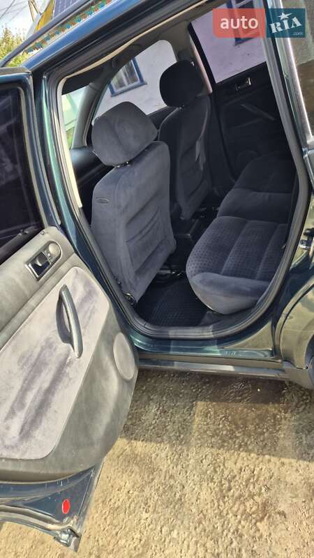Універсал Volkswagen Passat 1998 в Обухові