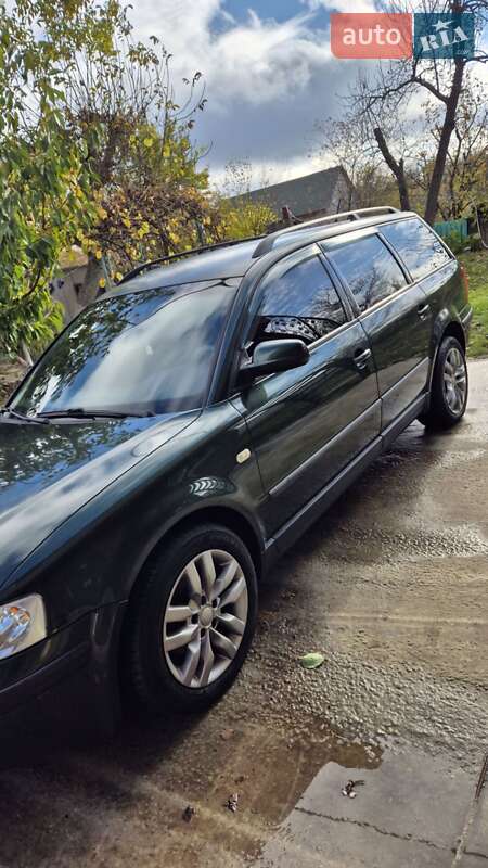 Універсал Volkswagen Passat 1998 в Обухові