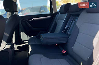 Універсал Volkswagen Passat 2011 в  фото 9 Універсал Volkswagen Passat 2011 в