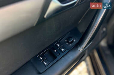 Універсал Volkswagen Passat 2011 в  фото 12 Універсал Volkswagen Passat 2011 в