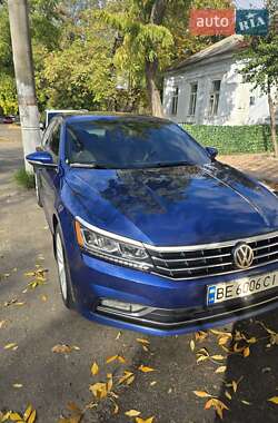 Седан Volkswagen Passat 2015 в Миколаєві