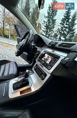 Универсал Volkswagen Passat 2010 в 