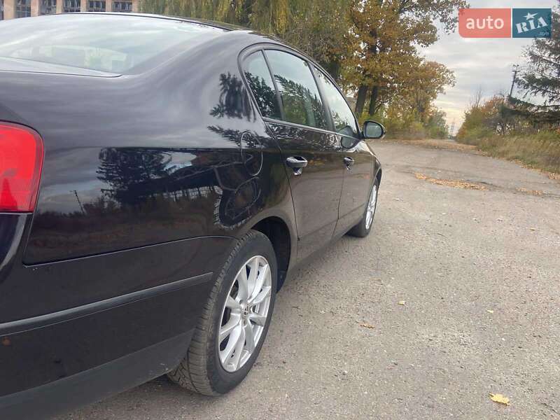 Седан Volkswagen Passat 2006 в Луцке фото 13 Седан Volkswagen Passat 2006 в Луцке