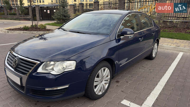 Седан Volkswagen Passat 2009 в Києві