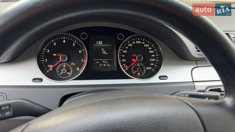 Седан Volkswagen Passat 2009 в Києві