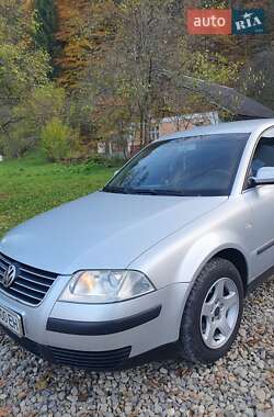 Седан Volkswagen Passat 2003 в  фото 13 Седан Volkswagen Passat 2003 в
