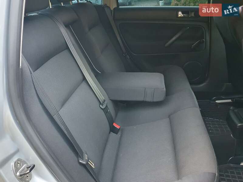 Седан Volkswagen Passat 2003 в Косове