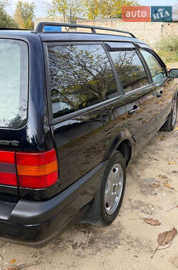 Универсал Volkswagen Passat 1996 в  фото 3 Универсал Volkswagen Passat 1996 в