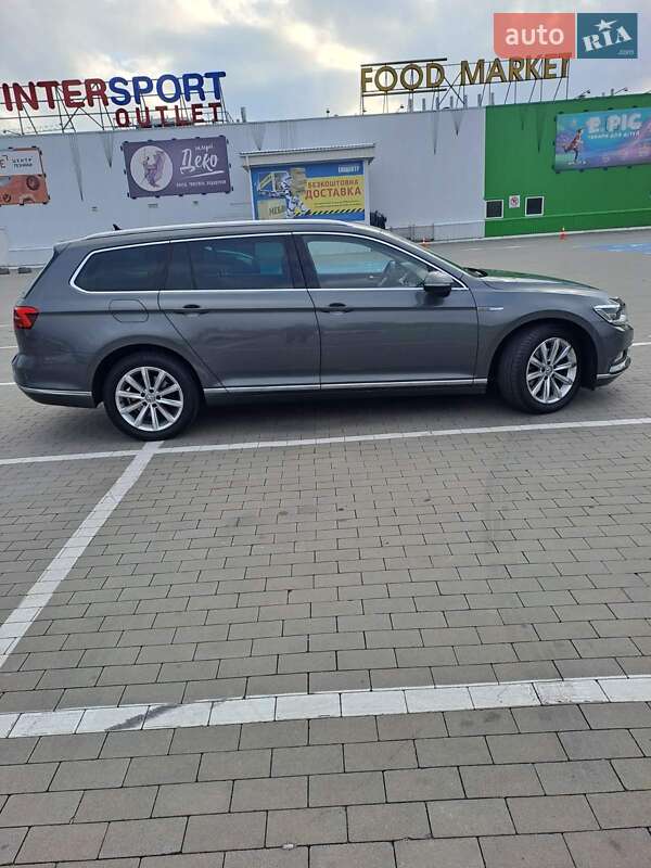 Універсал Volkswagen Passat 2016 в Вінниці