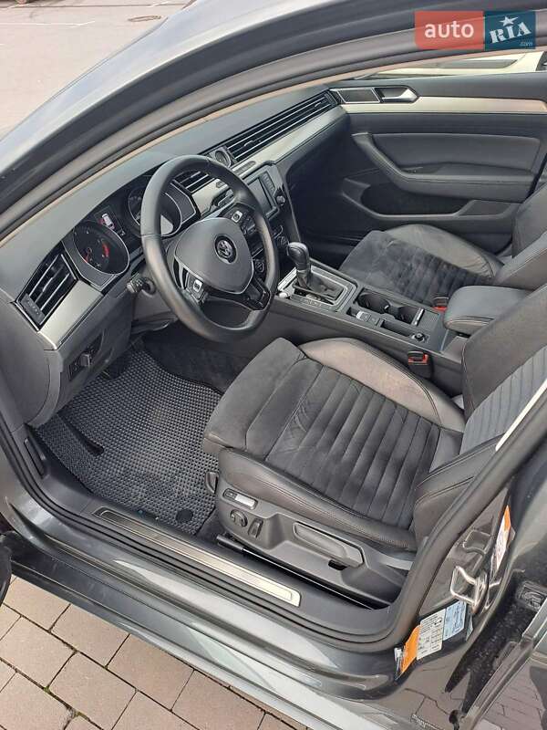Універсал Volkswagen Passat 2016 в Вінниці