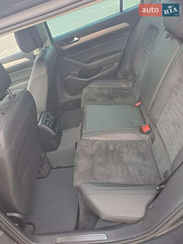 Універсал Volkswagen Passat 2016 в Вінниці