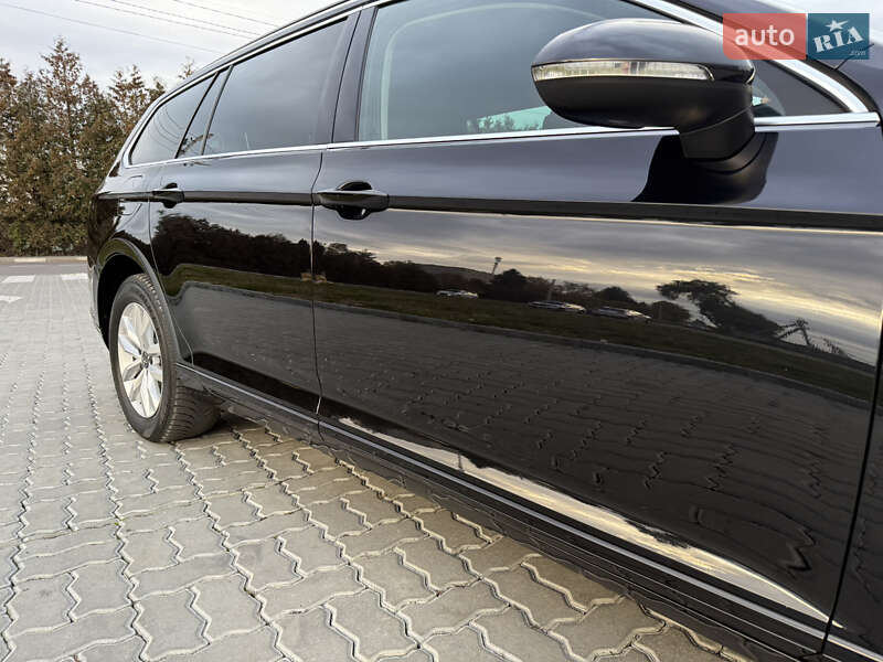 Универсал Volkswagen Passat 2021 в Львове фото 30 Универсал Volkswagen Passat 2021 в Львове