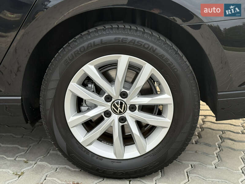 Универсал Volkswagen Passat 2021 в Львове фото 49 Универсал Volkswagen Passat 2021 в Львове