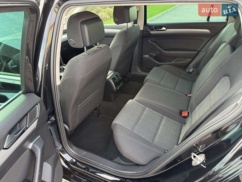 Универсал Volkswagen Passat 2021 в Львове фото 58 Универсал Volkswagen Passat 2021 в Львове