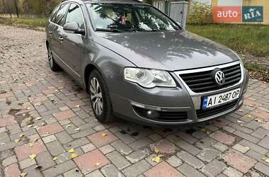 Универсал Volkswagen Passat 2006 в Коростене
