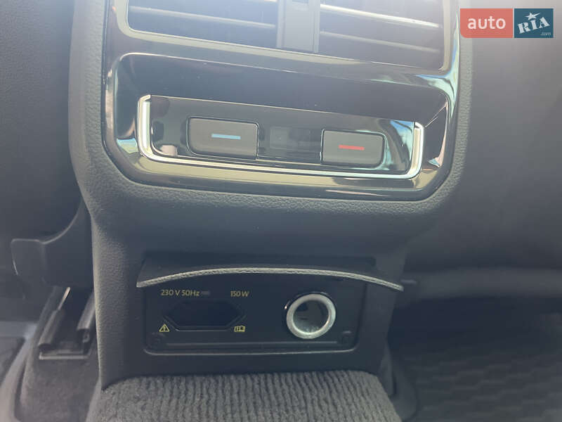 Универсал Volkswagen Passat 2017 в Одессе