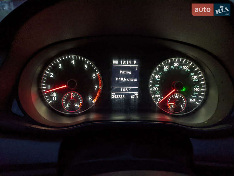 Седан Volkswagen Passat 2012 в Киеве