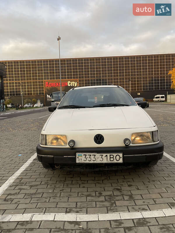 Универсал Volkswagen Passat 1992 в Луцке