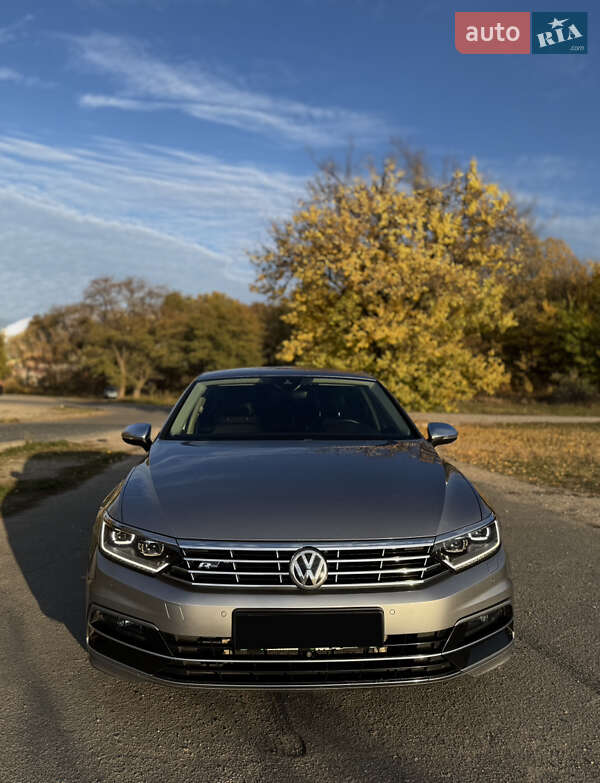 Седан Volkswagen Passat 2018 в 