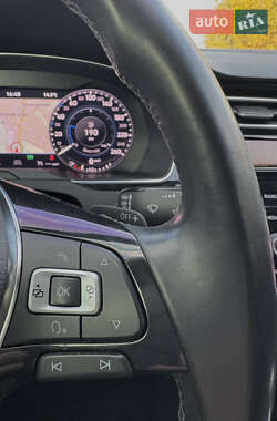 Седан Volkswagen Passat 2018 в 