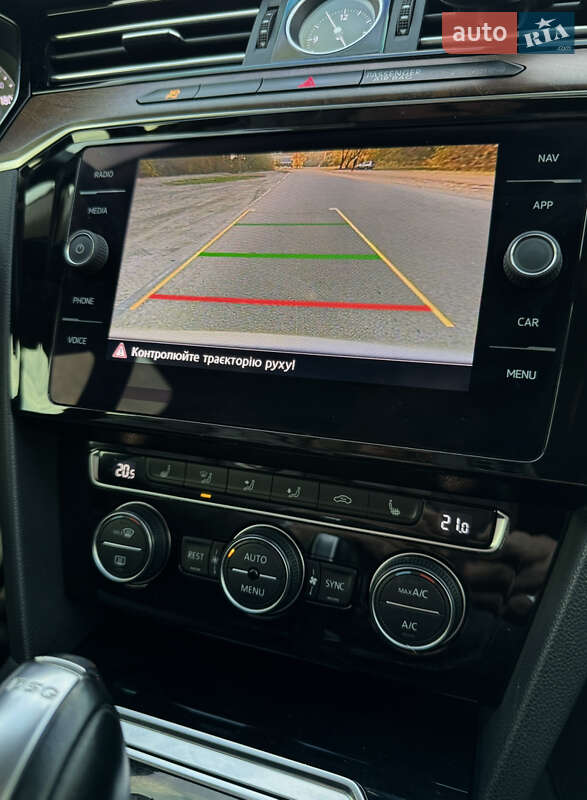 Седан Volkswagen Passat 2018 в Дніпрі