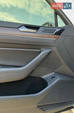 Седан Volkswagen Passat 2018 в 