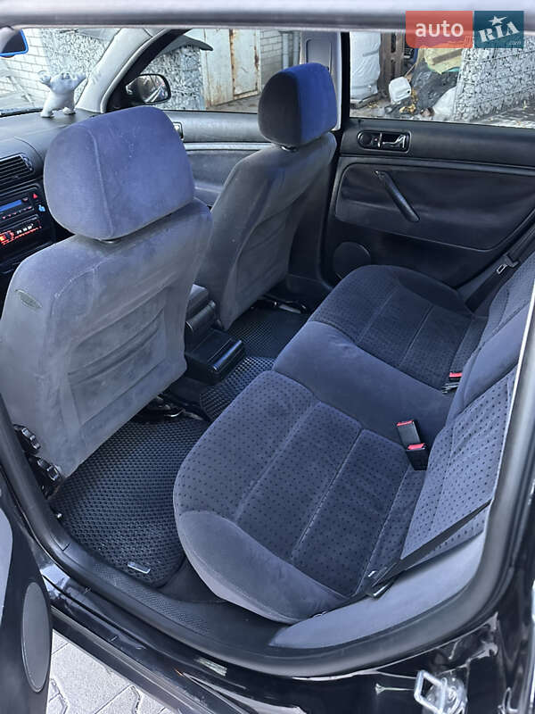 Универсал Volkswagen Passat 1999 в Житомире