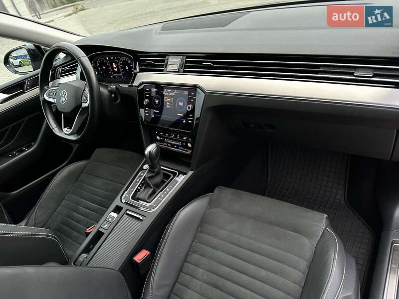 Седан Volkswagen Passat 2021 в Ровно фото 64 Седан Volkswagen Passat 2021 в Ровно
