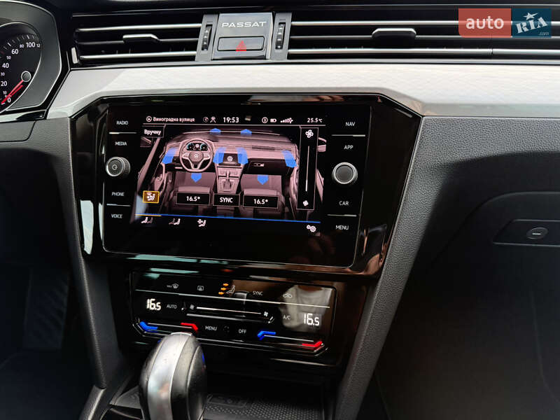 Универсал Volkswagen Passat 2021 в Львове фото 63 Универсал Volkswagen Passat 2021 в Львове