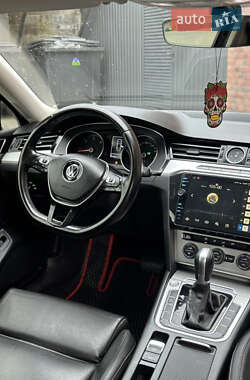 Седан Volkswagen Passat 2018 в 
