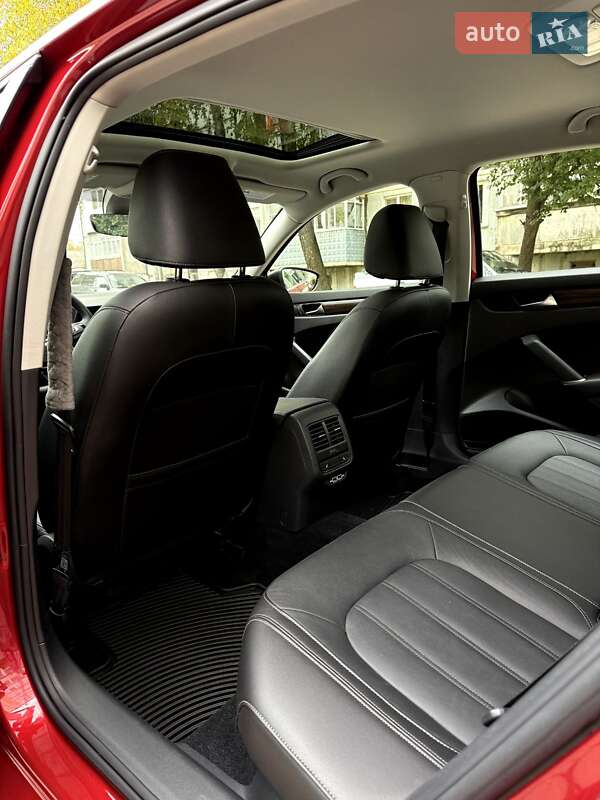 Седан Volkswagen Passat 2021 в Ромнах фото 15 Седан Volkswagen Passat 2021 в Ромнах