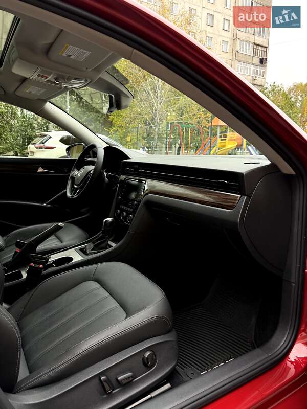 Седан Volkswagen Passat 2021 в Ромнах фото 19 Седан Volkswagen Passat 2021 в Ромнах