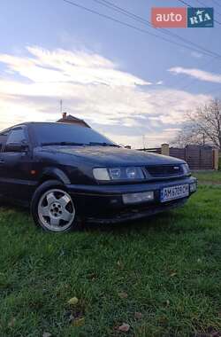 Седан Volkswagen Passat 1996 в Бердичеве