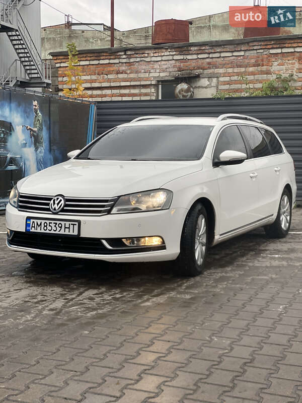 Универсал Volkswagen Passat 2011 в Житомире фото 5 Универсал Volkswagen Passat 2011 в Житомире