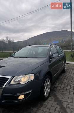 Универсал Volkswagen Passat 2010 в Синевире