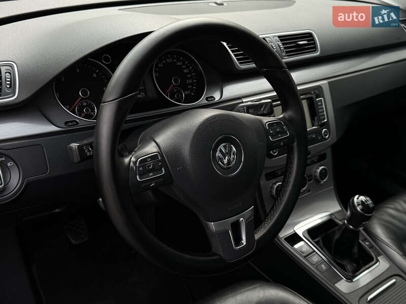 Універсал Volkswagen Passat 2014 в Луцьку фото 16 Універсал Volkswagen Passat 2014 в Луцьку