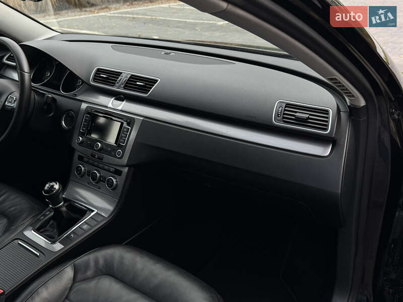 Універсал Volkswagen Passat 2014 в Луцьку фото 38 Універсал Volkswagen Passat 2014 в Луцьку