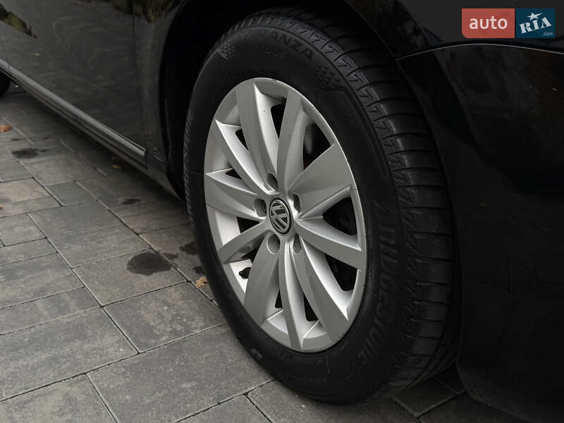 Універсал Volkswagen Passat 2014 в Луцьку фото 108 Універсал Volkswagen Passat 2014 в Луцьку
