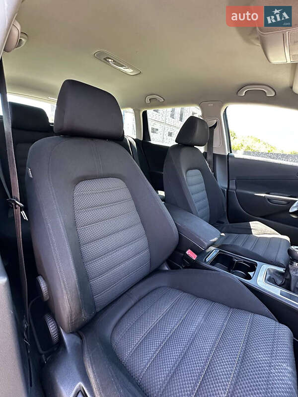Универсал Volkswagen Passat 2009 в Луцке фото 12 Универсал Volkswagen Passat 2009 в Луцке