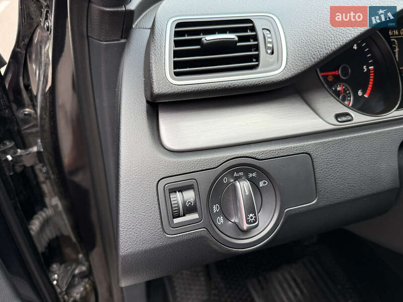 Универсал Volkswagen Passat 2014 в Киеве фото 25 Универсал Volkswagen Passat 2014 в Киеве
