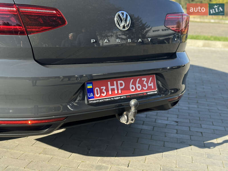 Седан Volkswagen Passat 2020 в Луцке