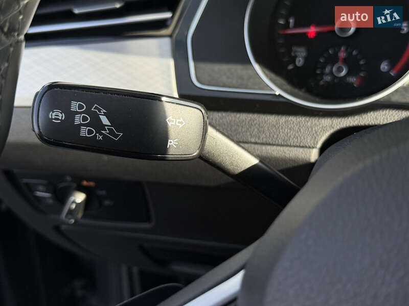 Седан Volkswagen Passat 2020 в Луцке